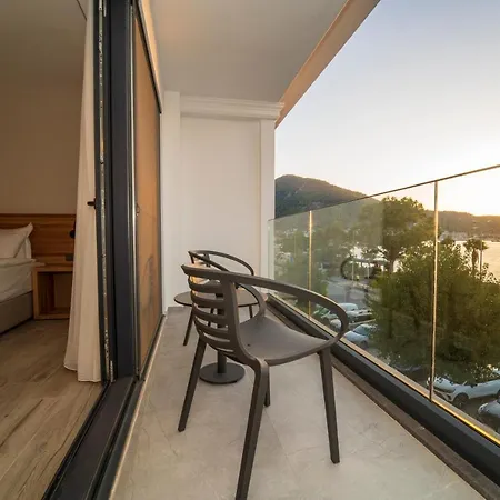 Ansira Apartmanhotel